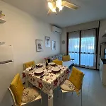 The Sun - With Pool Apartamento *